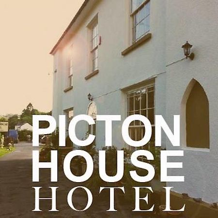 Готель Picton-House Llandowror Екстер'єр фото